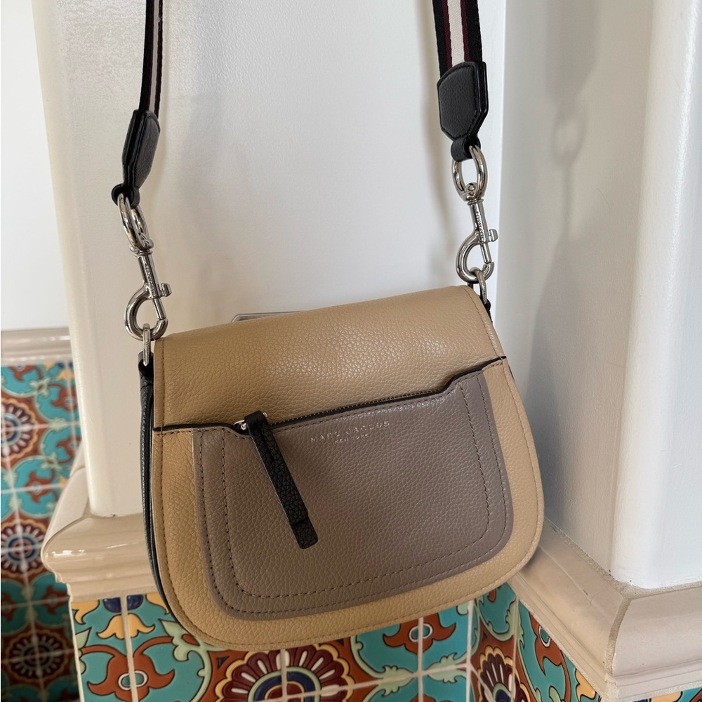 Marc Jacobs Two-Tone Leather Cross over bag